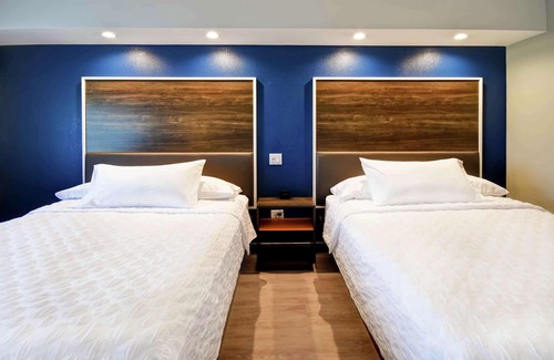 North Platte Hotel | Discover Tru by Hilton North Platte: Family-Friendly Stay