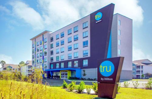 Panama City Beach Hotel | Family-Friendly Stay at Tru By Hilton Panama City Beach