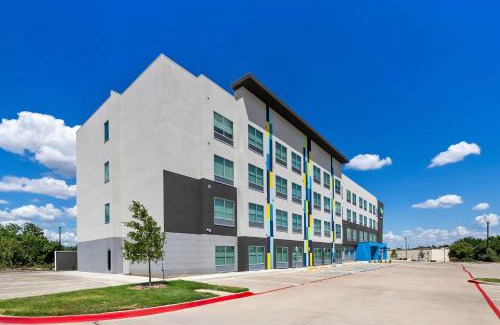 Plano Hotel | Budget-Friendly Stay at Tru by Hilton Plano Hwy 75