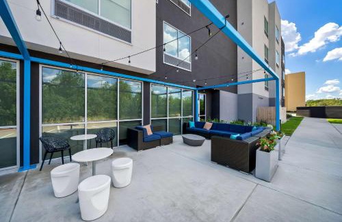 Plano Hotel | Budget-Friendly Stay at Tru by Hilton Plano Hwy 75