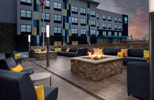 Rapid City Hotel | Pet-Friendly Stay at Tru By Hilton Rapid City Rushmore