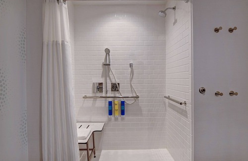 Rocky Mount Hotel | Explore Tru by Hilton Rocky Mount with Family-Friendly Amenities