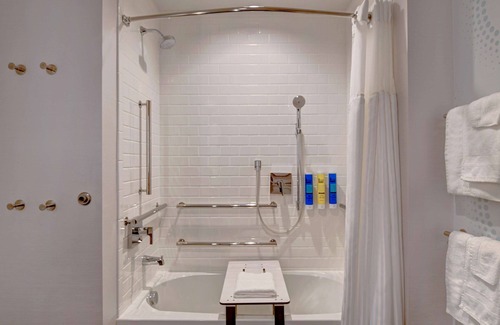 Rocky Mount Hotel | Explore Tru by Hilton Rocky Mount with Family-Friendly Amenities