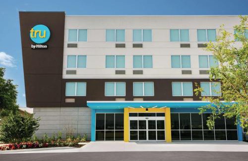 Sebring Hotel | Discover Tru By Hilton Sebring: Pet-Friendly & Family-Ready
