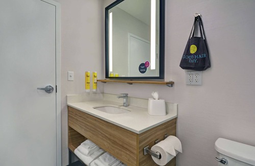 Downtown Springfield Hotel | Discover Tru by Hilton Springfield Downtown: Guest Rated 9.2