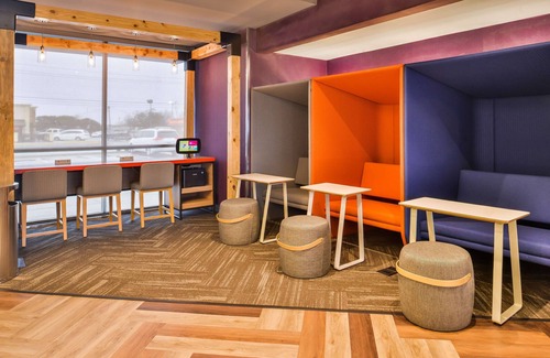 Stuttgart Hotel | Eco-Friendly Comfort at Tru by Hilton Stuttgart, AR