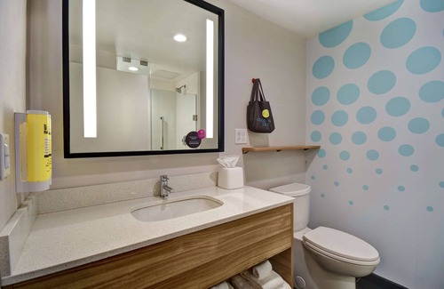 Camillus Hotel | Discover Tru By Hilton Syracuse-Camillus: Top-Rated Amenities