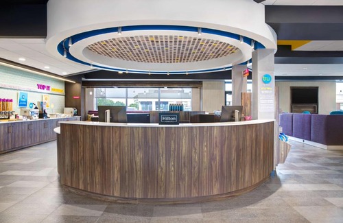 Mississauga Hotel | Discover Tru By Hilton Toronto Airport West: Pet-Friendly Escape