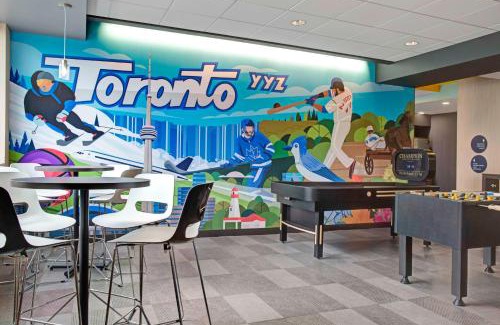 Mississauga Hotel | Discover Tru By Hilton Toronto Airport West: Pet-Friendly Escape