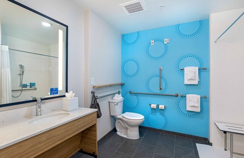 Lexington Hotel | Top-Rated Tru by Hilton Near University Medical Center