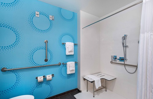 Lexington Hotel | Top-Rated Tru by Hilton Near University Medical Center