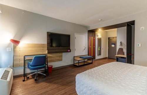 McKinney Hotel | Tru by Hilton