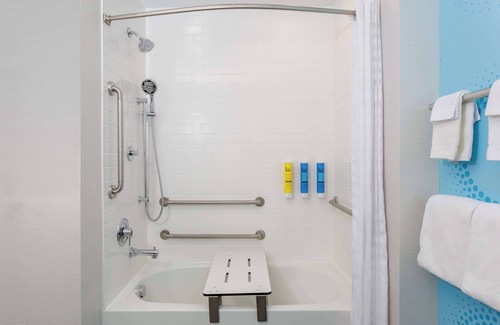 Panama City Beach Hotel | Discover Tru By Hilton Panama City Beach - Family-Friendly Stay