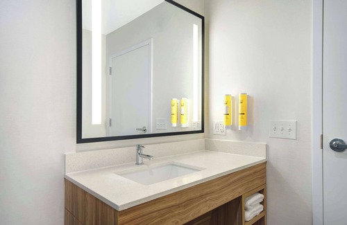 Wake Forest Hotel | Guest Rated 9.2 - TRU BY Hilton Wake Forest Raleigh North
