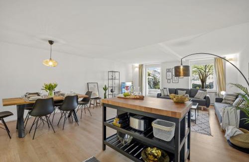 Basel City Centre Apartment | Riverside Retreat with Terrace, Netflix & Apple TV Access