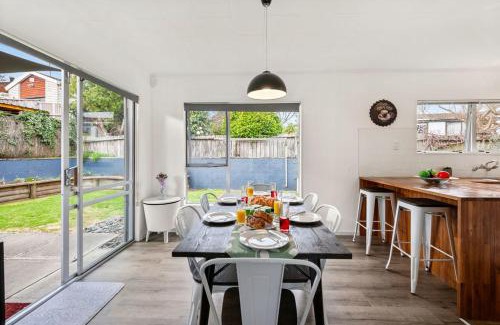 Richmond Heights House | Family-Friendly True Blue - Taupo Holiday Home Awaits You