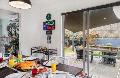 Richmond Heights House | Family-Friendly True Blue - Taupo Holiday Home Awaits You