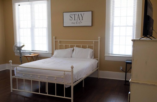 Brady House | Experience True Heart of Texas with Family-Friendly Amenities