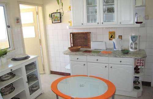 Coimbra Apartment | Experience Home Comfort in Central Coimbra with Spa & Pool