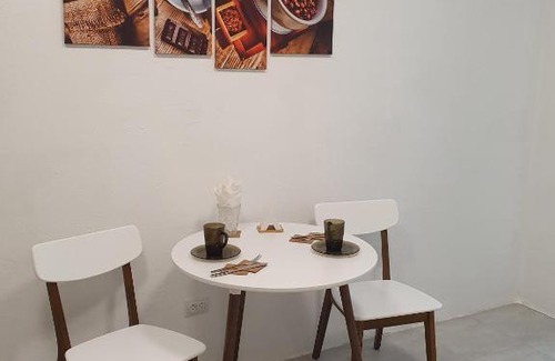 Kosuv Stary Apartment | Central Getaway: Guest Rated 9/10 & Family-Friendly