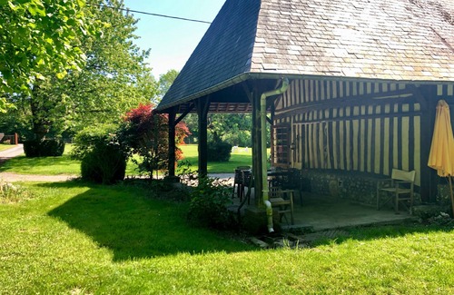 Beuzeville House | Discover True Norman Wine Press: Pet-Friendly Ocean View Retreat