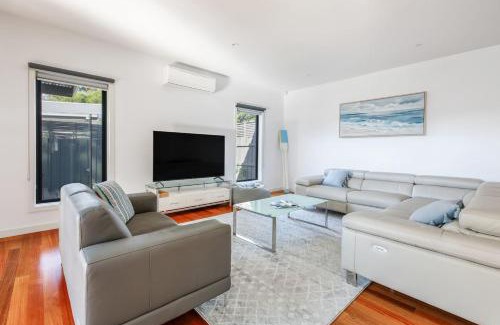 Capel Sound House | Truemans Escape - All-Season Stay near Hot Springs