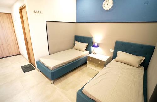 Iyyappanthangal Hotel | Top-Rated Truliv Olympus Elite with Breakfast & Family Perks