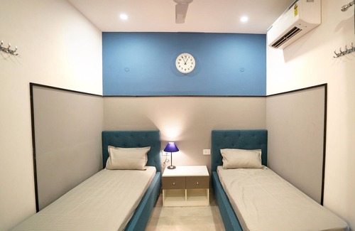 Iyyappanthangal Hotel | Top-Rated Truliv Olympus Elite with Breakfast & Family Perks