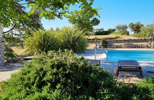 Alberobello Villa | Trulli Bianchi: Private Pool & Panoramic Views Await You