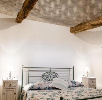 Locorotondo Bed & Breakfast | Discover Trulli Donna Isabella: Pet-Friendly Oceanfront Oasis