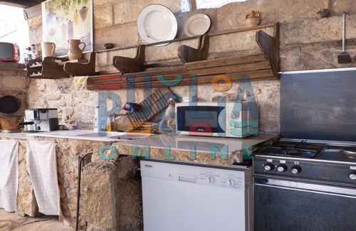 Capilungo House | Inviting Trulli in Villa Kingdom of Heaven with Pool