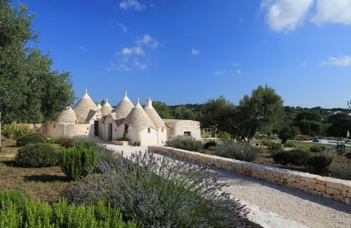 Cisternino House | Discover TRULLI TERRA DI MEZZO: Pet-Friendly Oceanfront Escape