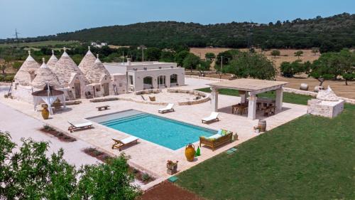 Castellana Grotte Villa | Premier Trulli Terra Viva: 5-Star Stay with Unique Amenities