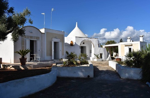Ostuni Cottage | Experience Trullo Bello Sguardo: Family-Friendly Retreat