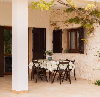Corato Villa | Eco-Friendly Trullo Della Murgia - Guest Rated 9.2