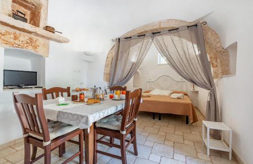 Latiano Villa | Discover Trullo Di Nonna Cecca - 4-Star Pet-Friendly Retreat