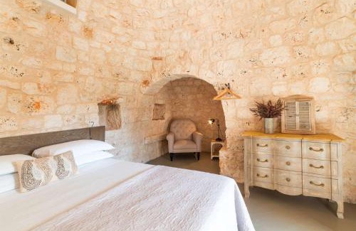 Ostuni Villa | Relax at Trullo La Specchia: Family-Friendly with Pool