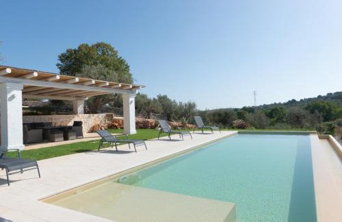 Cisternino Villa | Trullo Mamamè: Guest Rated 9.9 with Ocean View Pool