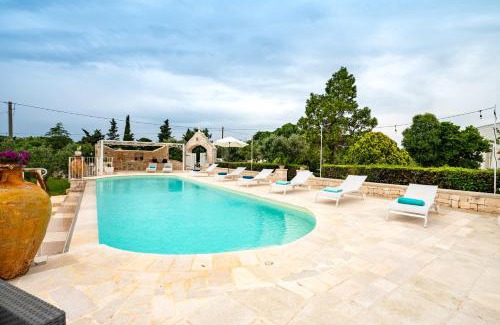 Specchiaruzzo Apartment | Tranquil Trullo Suite in Masseria - Guest Rated 9.8