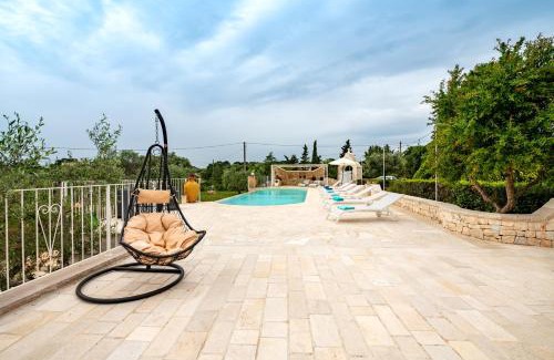 Specchiaruzzo Apartment | Tranquil Trullo Suite in Masseria - Guest Rated 9.8