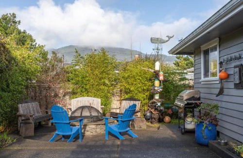 Manzanita House | Discover a Beachside Gem with Outdoor Patio Access