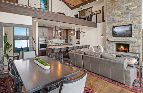 Sandpoint House | Waterfront Retreat with Hot Tub, Dock & Kayaks - 10/10 Rating