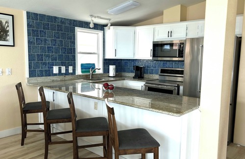 Cudjoe Key Cottage | Truly sitting right on the ocean. Ocean's Edge has forever ocean views.