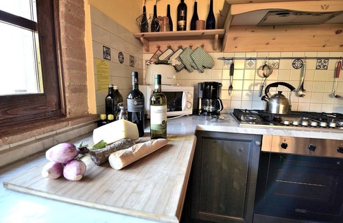 San Gimignano Villa | Beautiful Tuscan Villa with Pool, Perfect for Groups