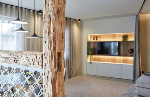 Merano Apartment | Truma Swing Apartment 54: Sauna, Balcony & Ocean Views
