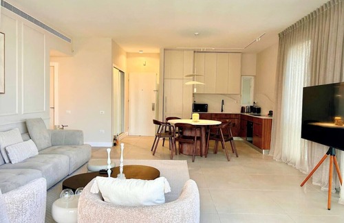 Tel Aviv Promenade Apartment | Trumpeldor sea view with Balcony
