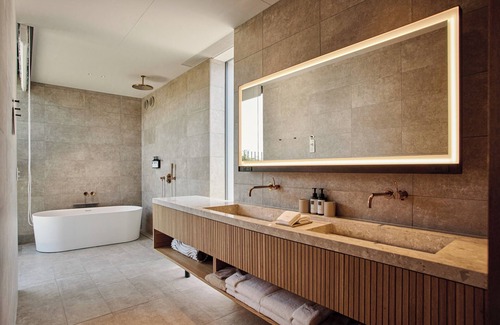Shibuya Hotel | Experience TRUNK HOTEL YOYOGI PARK: Guest Rated 9.8/10