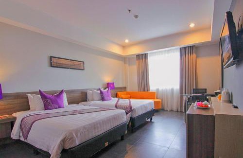 Padang Hotel | Relax at Truntum Padang: 4-Star Stay with Pool & Dining