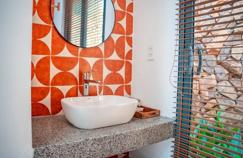 Hue Bed & Breakfast | Discover TRUONG PHU HOUSE with Family-Friendly Amenities