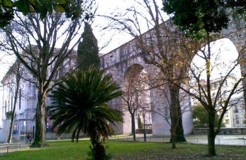 Santo Antonio Apartment | Explore TryLisbon Amoreiras: Pet & Child Friendly Stay